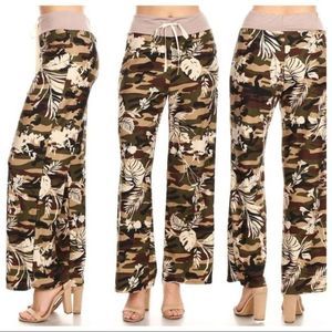 Super Comfy Camouflorage Pants